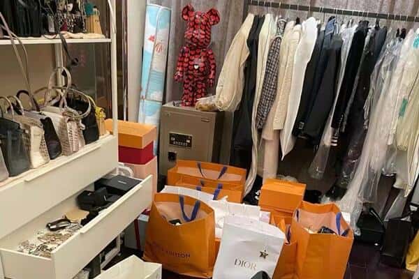 武穴市回收一线品牌衣服